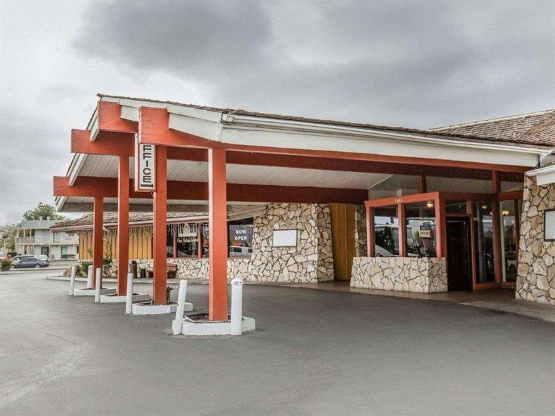 Econo Lodge Near Reno-Sparks Convention Center Екстер'єр фото