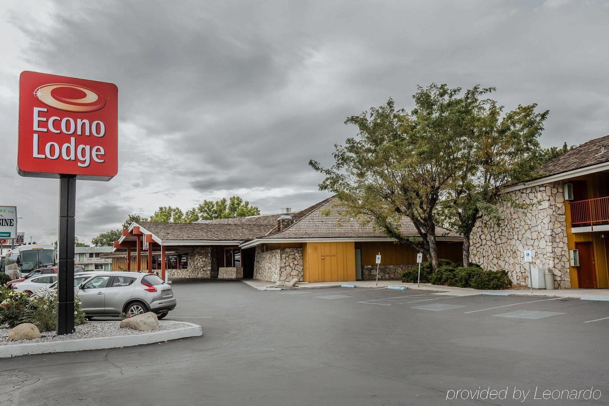 Econo Lodge Near Reno-Sparks Convention Center Екстер'єр фото