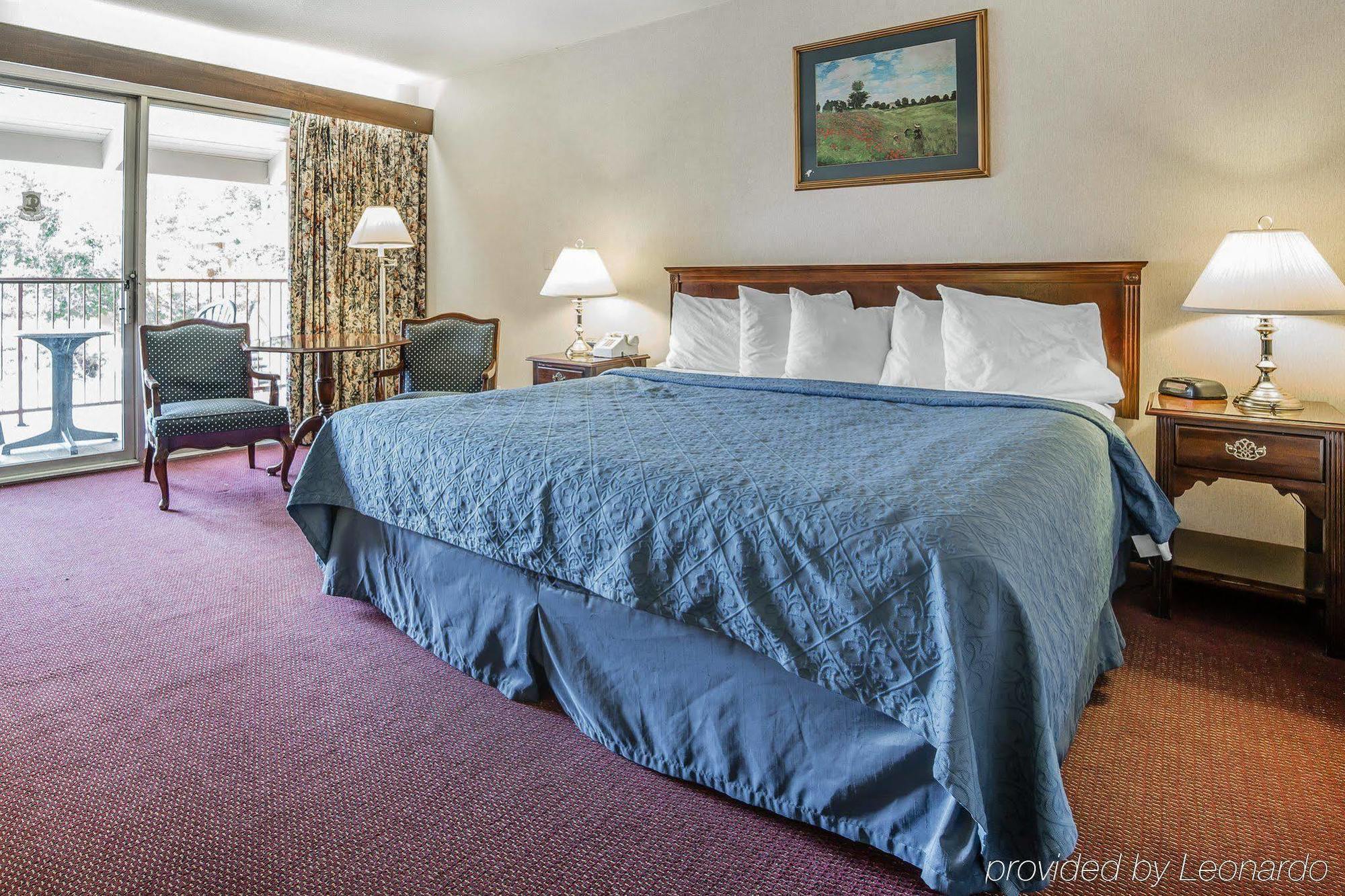 Econo Lodge Near Reno-Sparks Convention Center Екстер'єр фото