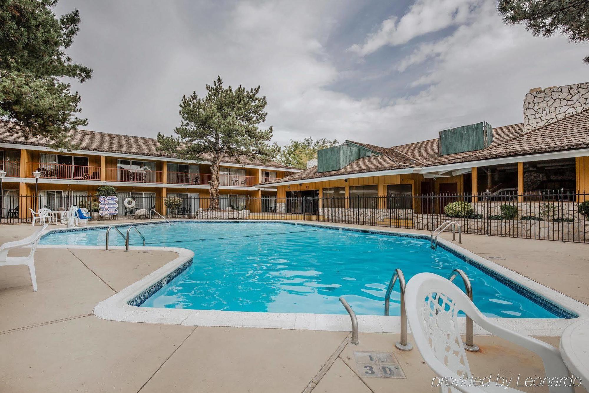 Econo Lodge Near Reno-Sparks Convention Center Екстер'єр фото